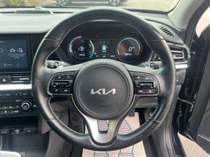 Kia Niro 2 EV 64KWH // SERVICE HISTORY // ANDROID - Image 4