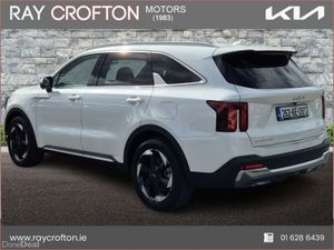 Kia Sorento 1.6 PHEV *3.9% APR* - Image 4