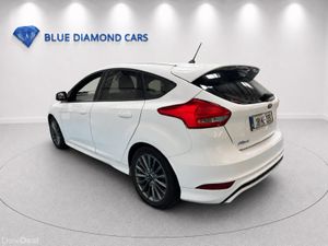FOCUS ST LINE  ONLY 102,000 KM - Image 4