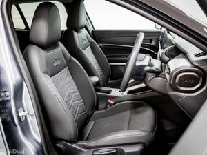 Jeep Avenger E-Summit 54kWh 155HP - Image 3