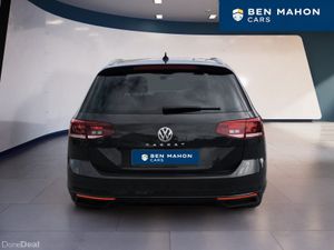 Volkswagen Passat Estate Highline - Image 4