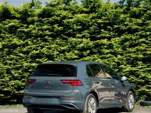 Volkswagen Golf 2023 - Image 3