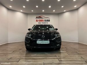 PANORAMIC ROOF • HIGH SPEC VW T-ROC RLINE 2.0 2021 - Image 3