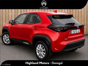 Toyota Yaris Cross 1.5 Hybrid CVT Luna - Image 3