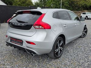2018 Volvo V40 R-Design/FSH/Warranty - Image 4