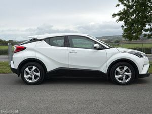 Toyota C-HR 2017 Luna 1.2 turbo - Image 2
