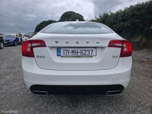 2017 Volvo S60 D4 Automatic - Image 4