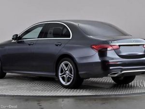 212 Mercedes-Benz E 300 DE Amg Line - Image 2