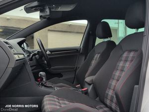 Volkswagen Golf 2.0 GTI Automatic - Image 4