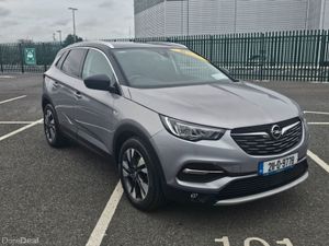 Opel Grandland X 1.2 SRI, FULL HISTORY, LOW MILEAG - Image 4