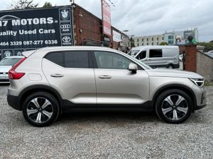 2022 Volvo XC40 PHEV T4 PLUS BRIGHT AUTO - Image 2