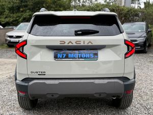 2025 Dacia Duster EXPRESSION HEV140 AUTO - Image 4
