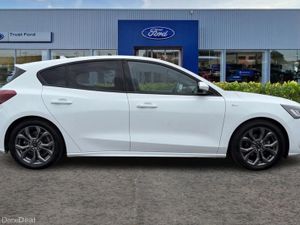 Ford Focus 1.0 EcoBoost Hybrid mHEV 155 ST-Line 5d - Image 3
