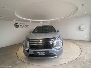 Mitsubishi Outlander 2.4 PHEV Diamond 5dr Auto - Image 3