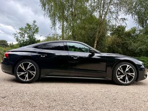 Audi e-tron GT quattro GT 530PS QUATTRO * Bang and - Image 3
