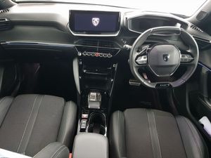 Peugeot 2008 Electric 156bhp (54 kWh) GT - Image 4