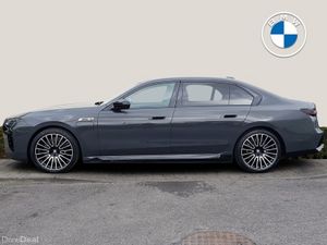 BMW 7-Series M760e xDrive - Image 3
