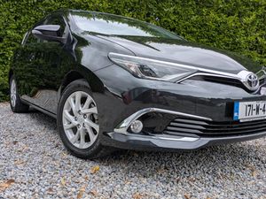 High Spec Toyota Auris 1.5 Petrol NOT HYBRID, 2017 - Image 3
