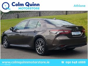 Toyota Camry Platinum Edition (Top Specification) - Image 4