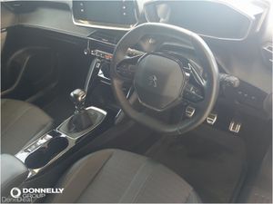 Peugeot 2008 1.2 PureTech Allure Premium+ 5dr - Image 4