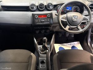 Dacia Duster Blue dCi 115 Essential - Image 2