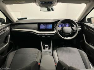 Skoda Octavia Selection DSG 1.5TSI 115BHP - Revers - Image 4