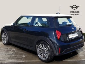 Mini Cooper Cooper Classic Auto - Image 2