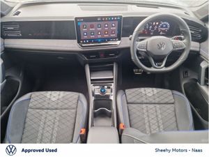 Volkswagen Tiguan R-Line 75 2.0TDI DSG, Black Pack - Image 2