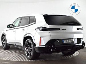 BMW XM 50e - Image 2