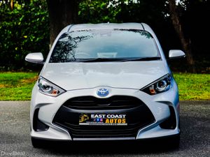 2021 Toyota Yaris 1.5 Petrol Hybrid Automatic - Image 3