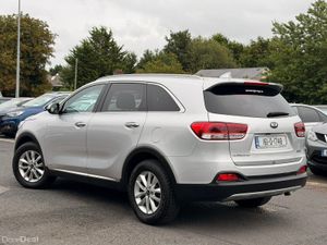 Kia Sorento 2016 2.2 Diesel Manual - Image 3