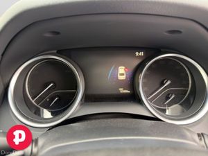 Toyota Camry WS Spec 2.5 Hybrid Auto - Straight Sa - Image 4