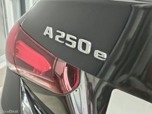 22 MERCEDES-BENZ A 250 AMG LINE ED EXECUTVE - Image 4
