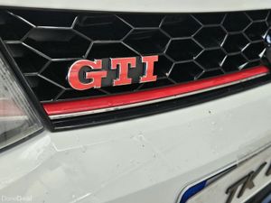 15 VOLKSWAGEN POLO GTI 200 BHP AUTO - Image 3