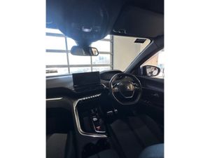 Peugeot 5008 FL ALLURE 1.5 BLUE HDI 13 - Image 2