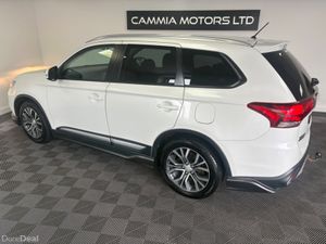 Mitsubishi Outlander OUTL 16MY 4WD 6 6MT 7S 4DR - Image 3