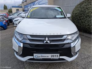 Mitsubishi Outlander G PREMIUM 4WD HYBRID PHEV AUT - Image 3