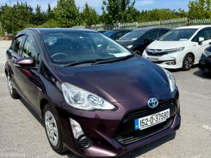 TOYOTA  AQUA  2015 1.5 HYBRID - Image 3