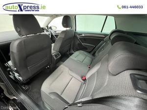 Volkswagen Golf 1.2 	TSI COMFORT LINE, Reversing c - Image 4