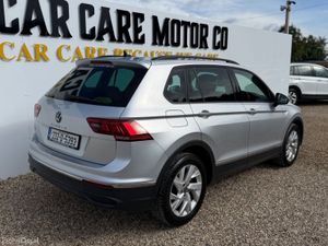 Volkswagen Tiguan Life 2.0tdi D7F 150HP 5DR Auto - Image 4