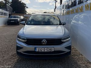 Volkswagen Tiguan Life 2.0tdi D7F 150HP 5DR Auto - Image 3