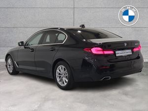 BMW 5-Series 520d SE Saloon - Image 3
