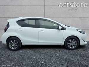 Toyota Aqua S - Image 2