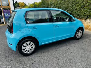 Volkswagen up! 1.0 AUTOMATIC 5 DR - Image 4
