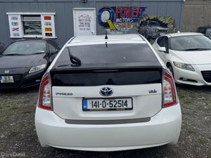 Toyota Prius 2014 Leather Seat - Image 3