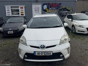 Toyota Prius 2014 Leather Seat - Image 2