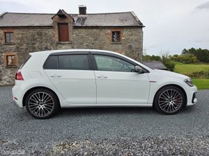 Volkswagen Golf gti ( Performance pack !!) - Image 4