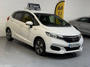 2019 Honda Fit 1.5 Hybrid Automatic,CarPlay, - Image 4