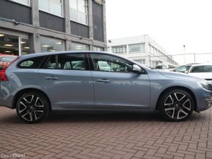 2017 VOLVO V60 D4 - Image 3