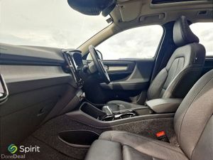 Volvo XC40 T5 Inscription Plug In Hybrid - Image 4